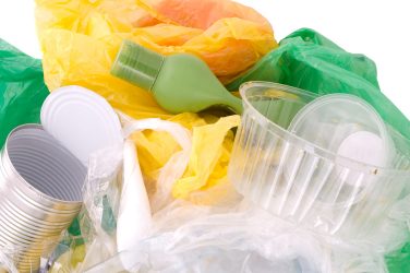 Une solution pour se débarrasser des plastiques ?